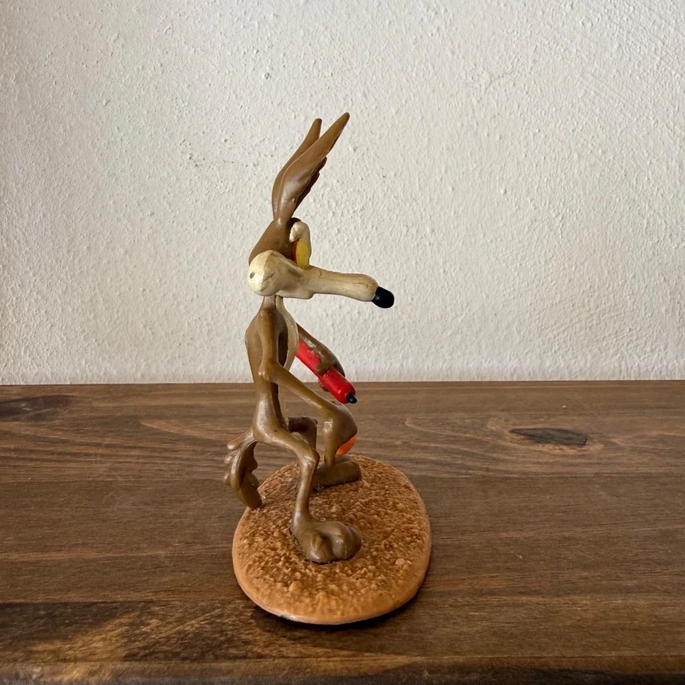 Vintage 1998 Applause Warner Bros Wile E Coyote Figure Cake Topper Looney Tunes